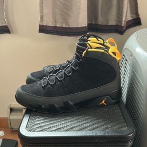 Jordan 9 Retro